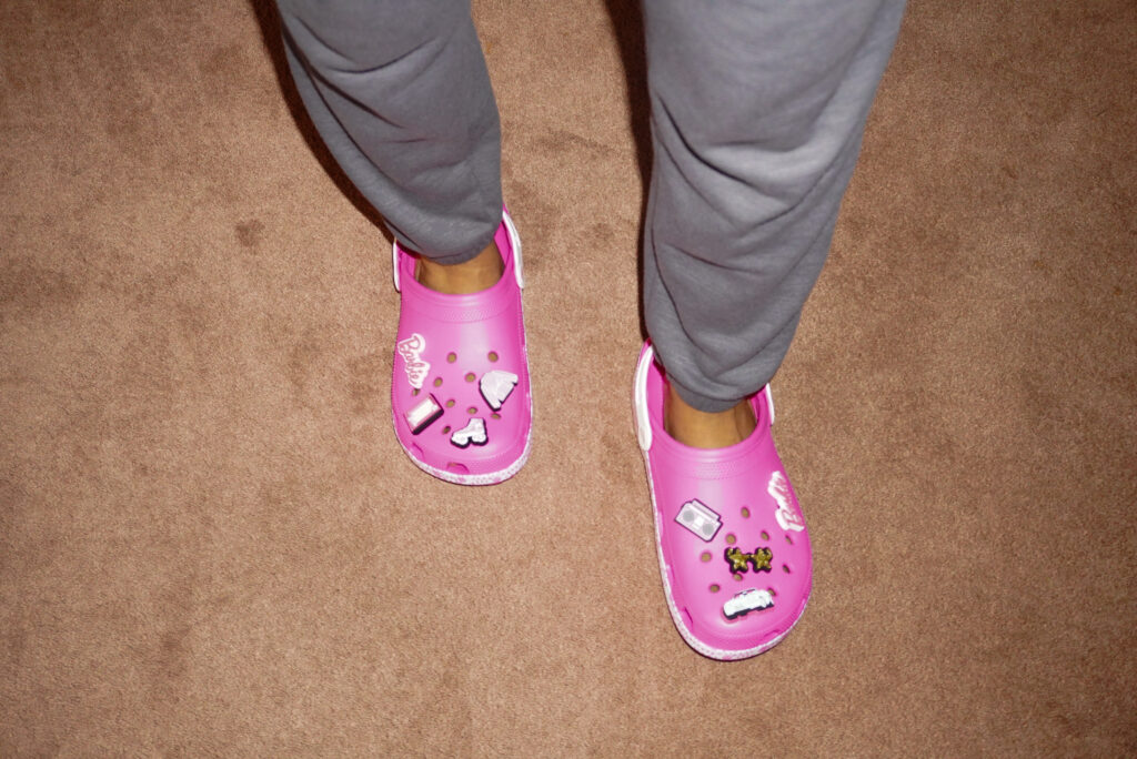 Image of the Barbie™ x Croc shoe.