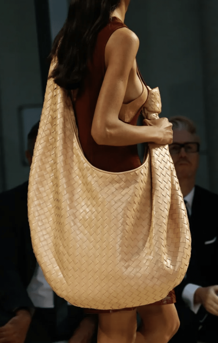 Image of the Bottega Veneta Jodie bag in a large size.